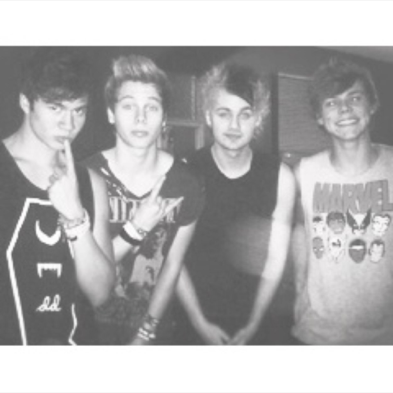 Hey Babe can you please follow @sossyluke   It'd mean the world❤️ Thank you