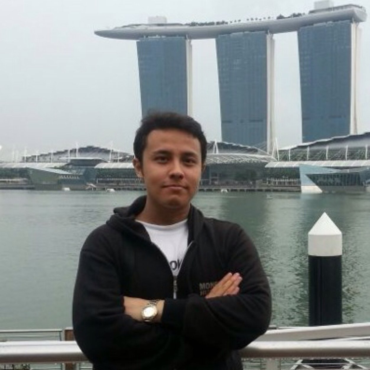 An IT graduate of ITB, technology & multimedia enthusiast, freelance multimedia editor. Interested in interaction engineering, risk management, and videography.