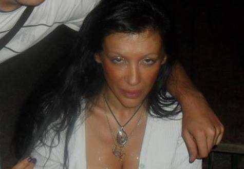 Žena, majka, kraljica, psiholog, vernica, pevačica, sex simbol, glumica, erotski model, tvorac Vendijevskog jezika. Parodija.