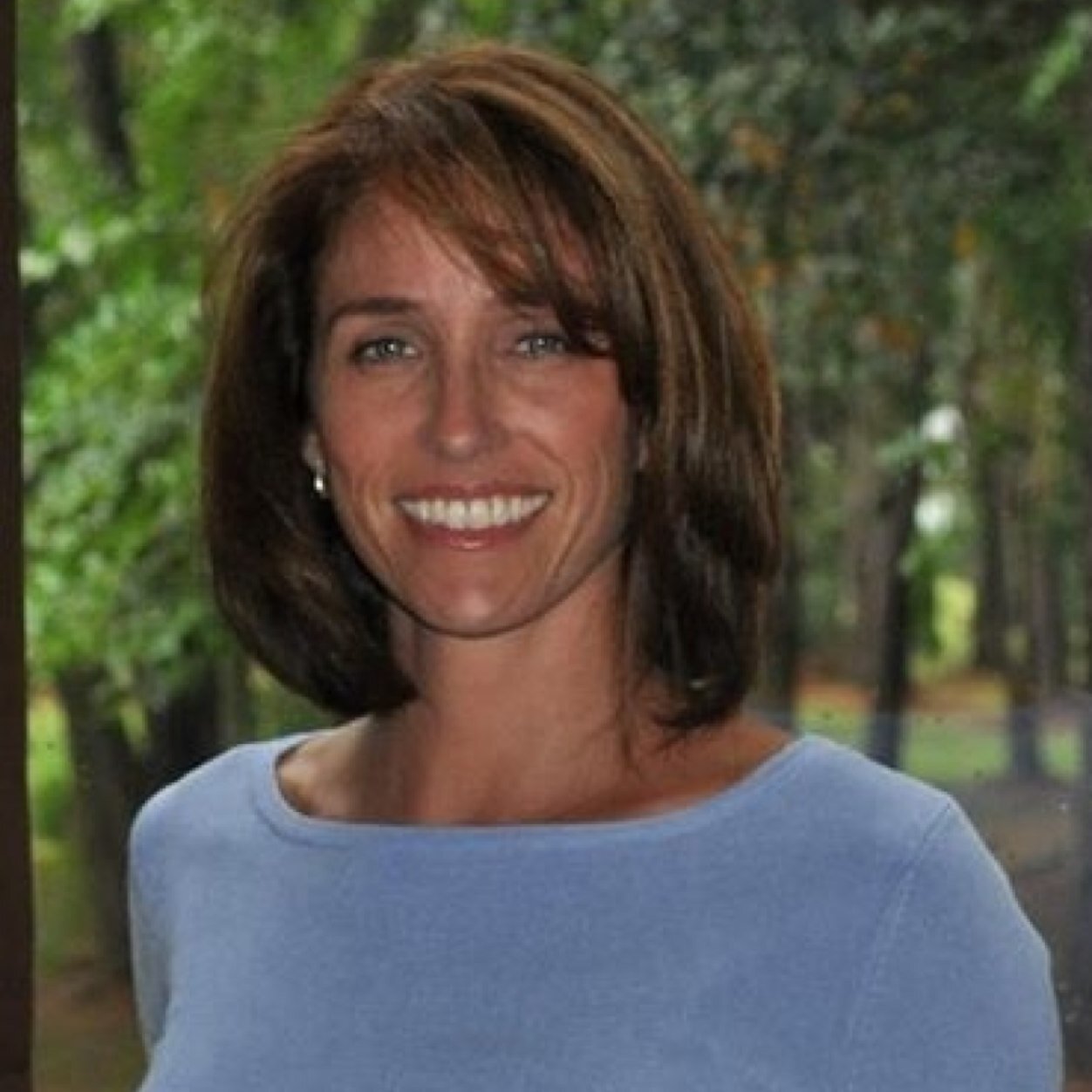 Commercial Model/Talent, SAG/AFTRA, Soccer Mom,Tradeshow/Event Marketer, Bilingual. Mexico City, Chicago; 30+ years New Orleans. Marine Corps Mom.
