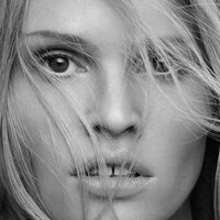 Lara Stone (@larastone) 's Twitter Profile