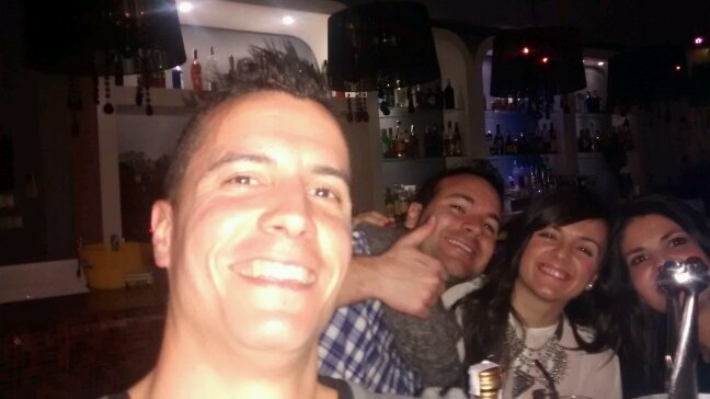 Nací en Huelva y sigo viviendo en Huelva, te parece poco carajo!!!!