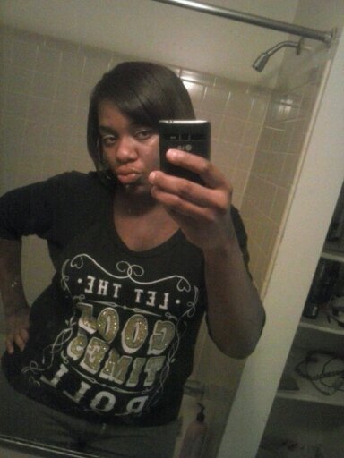 CherryBlosom25's profile picture. well im a nice person and easy to get along wit. i love to write poetry, sing, and dance.