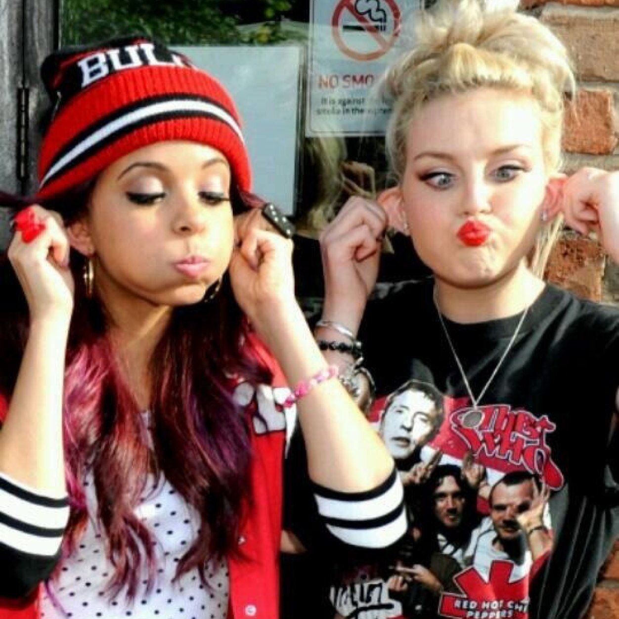 Free follow:) Go follow @JaureguisBitchh because you are hot