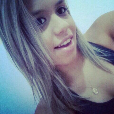 Janainafalcaoo's profile picture. Sorria, ria e dê muitas gargalhadas, mesmo não sendo verdeiro. Porque algumas pessoas se sentem bem só de te ver sorrindo.