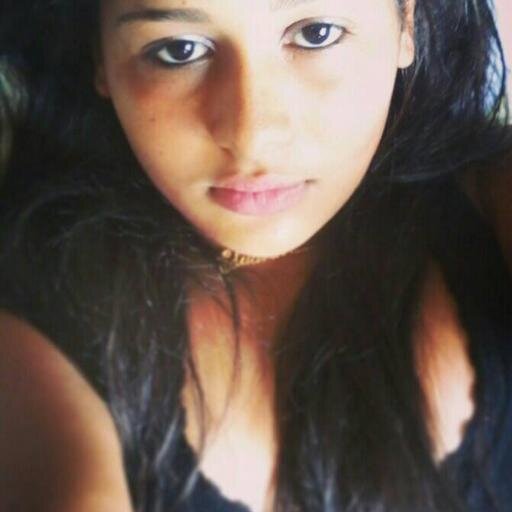 sou directioner e belieber com orgulho !!