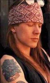 bajista en guns roses jaja xD
