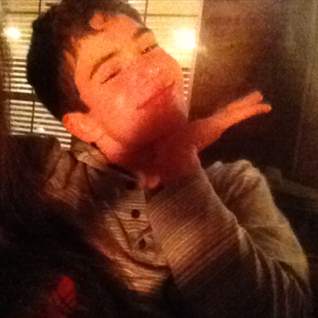 EeTyrone's profile picture. I love coke, LP, and my sheepy ass hairstyle.