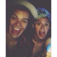 READ BIO!!!!!!!!!!!! (@pizzacrustliam) 's Twitter Profile