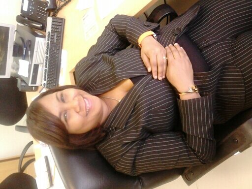 Madre, ,hija, hna, tia, amiga, pero sobre todo agradecida de mi DIOS y Feliz ♥..