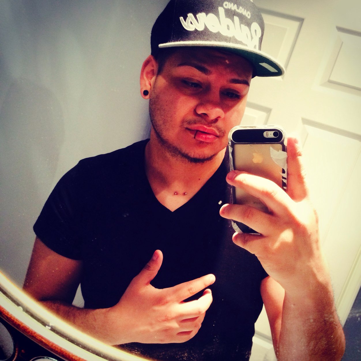 DM(V) #single #22 #team_dgaf #party_life #twerk #pole #tease