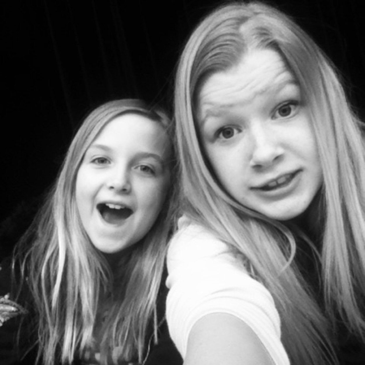Follow me on instagram: @haii_its_avery
Also follow me on vine: AveryRiley
