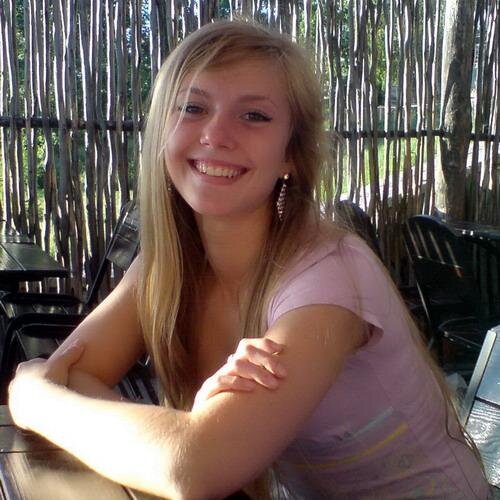 Emma_Davis98's profile picture. Just a small town girl following her dream. #TrumpTrain #AlwaysTrump #BBN