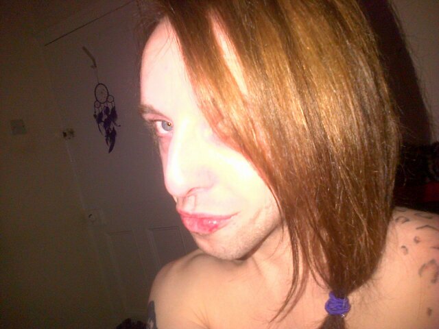 Like smoke, I hang around.. ♥