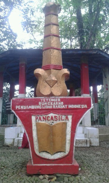 Mengantarkan rakyat Indonesia kedepan pintu gerbang kemerdekaan Negara Indonesia#Perlukah pemimpin yang mampu mengisi kemerdekaan tuk rakyat bukan Pribadinya#