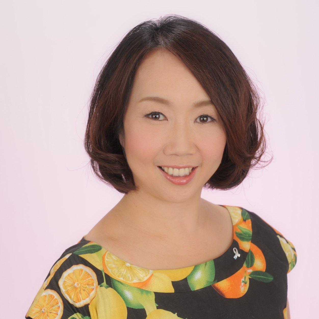 kawamura_otea's profile picture. 女性特有のガンの自助グループ「オレンジティ」理事長。32歳の時、結婚1週間目で子宮頸がんを罹患。患者の立場で啓発、サポートしています。バービーボーイズ杏子さんと芸人のちゅーりっぷがお気に入り。元児相ケースワーカーの社会福祉士、精神保健福祉士。特別養子縁組をして子育て中。