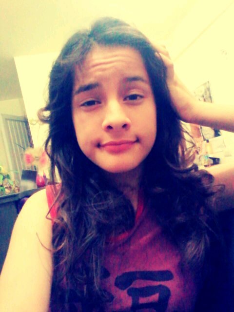 Rara, siempre rio, enamorada,amigable, el chocolate♥,me gusta bailar,mr gusta el rap&el 3pop♥★♪♬◥