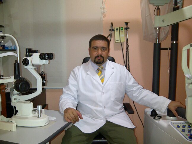 Dr. Alejandro Miranda Bello. Médico Oftalmólogo