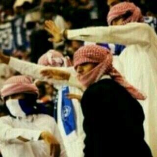 ﺎﻣشيءَ ﺑثقهہ ﯙ ﺎدريءَ ورﺎيءَ ﺎﻟف کلبهَ تتكلمَ :-D