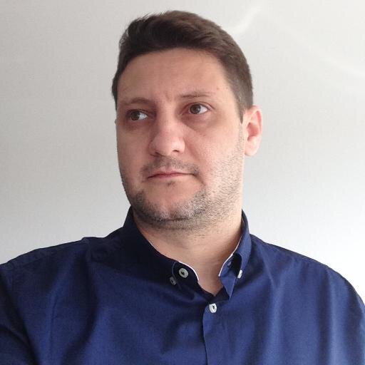 Absolvent ASE, logistician (zic eu), imi place muzica de toate genurile (ma rog, nu chiar...), videogamer, gadeget-erist, doritor de castiguri la Loto :)
