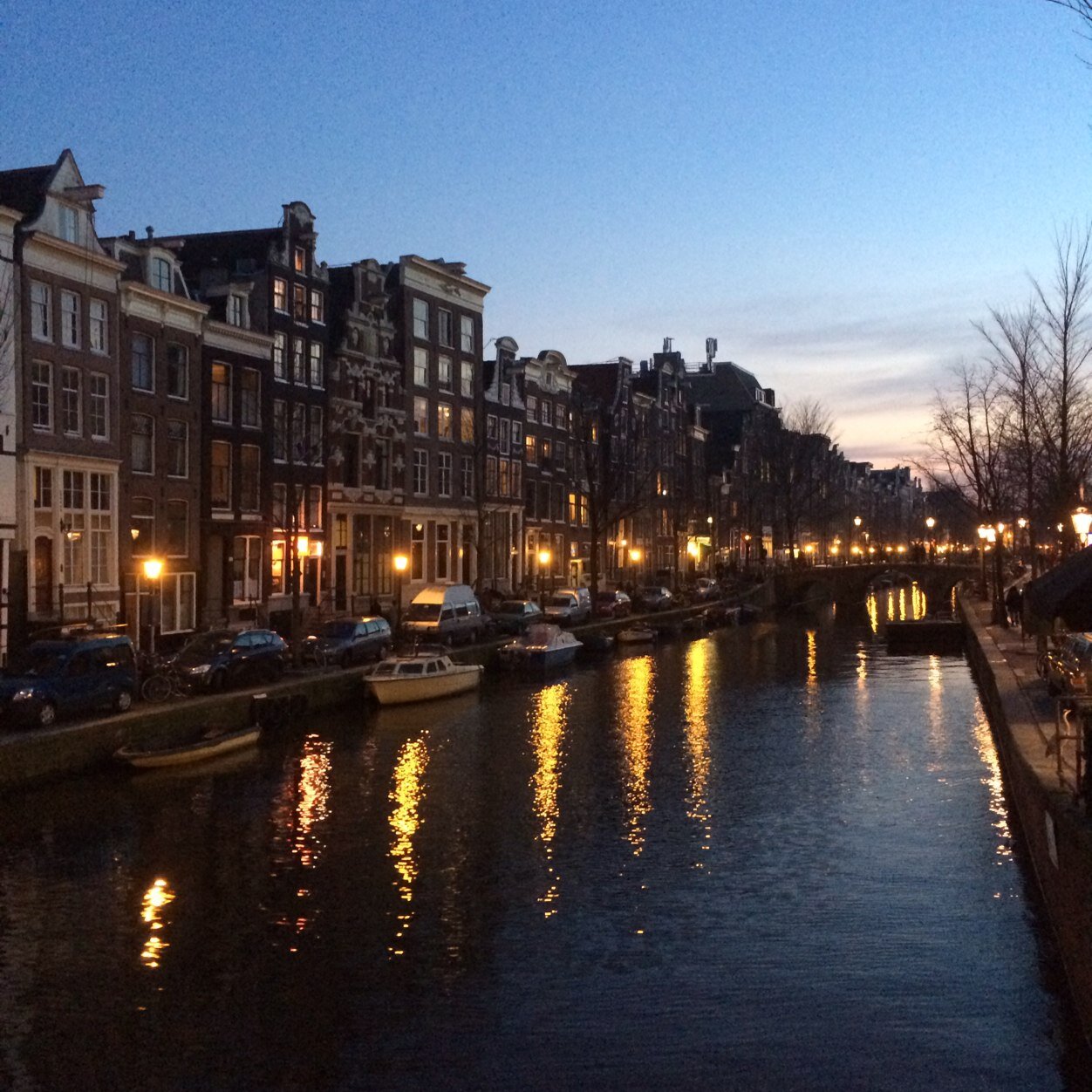 CaitlinWest1's profile picture. 