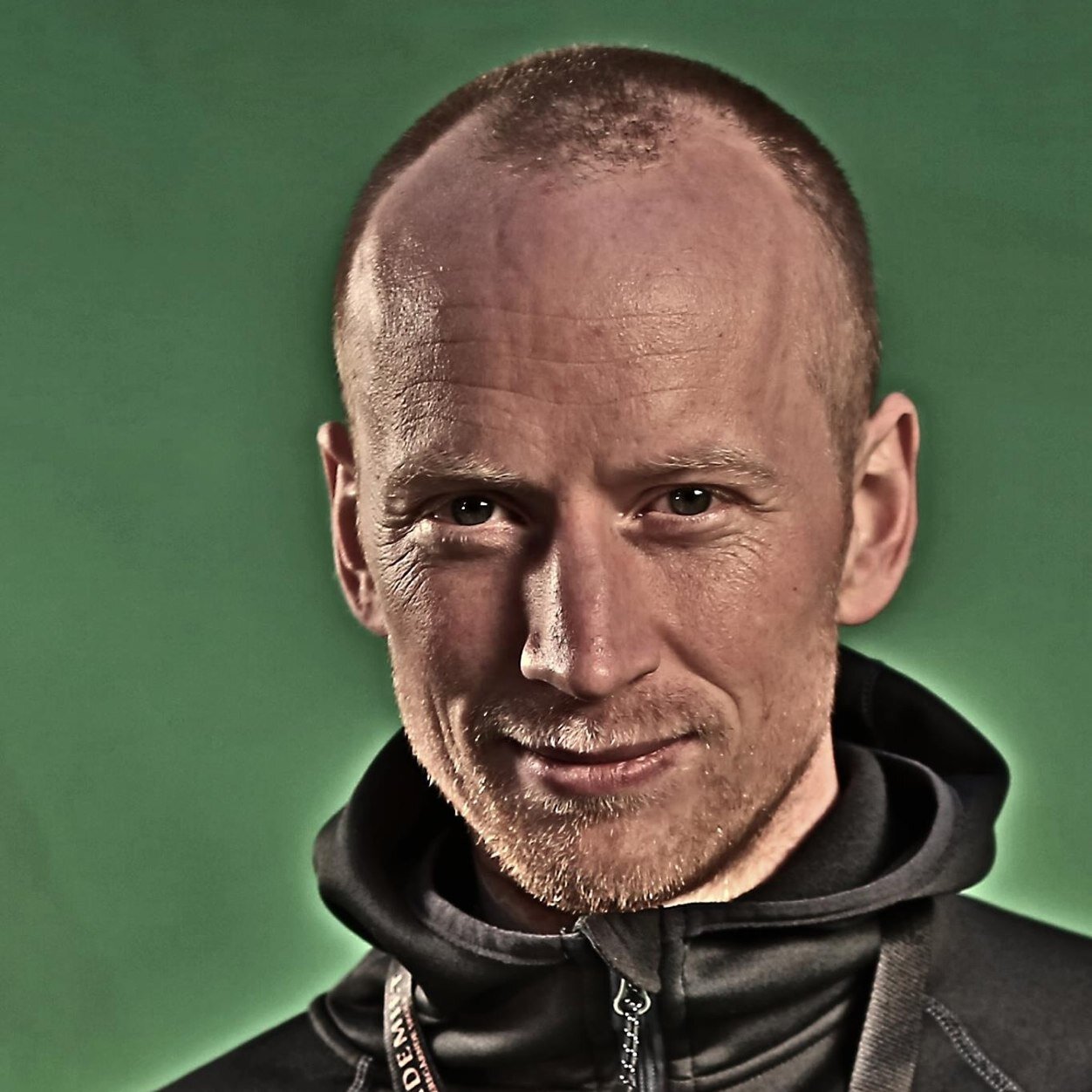Photojournalist located in Ålesund - west coast of Norway. Travels worldwide - teaching workshops and write stories.