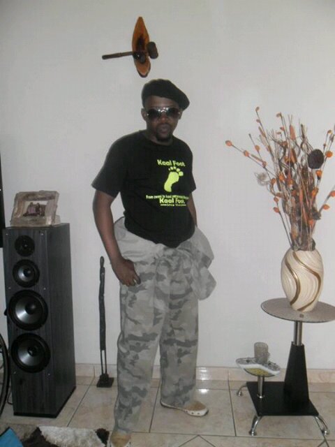 Clothing brand! Kaal Foot from Zweni 2 Kasi nevermind the journey. Since 18Tuka.....By Samuel Mophuting