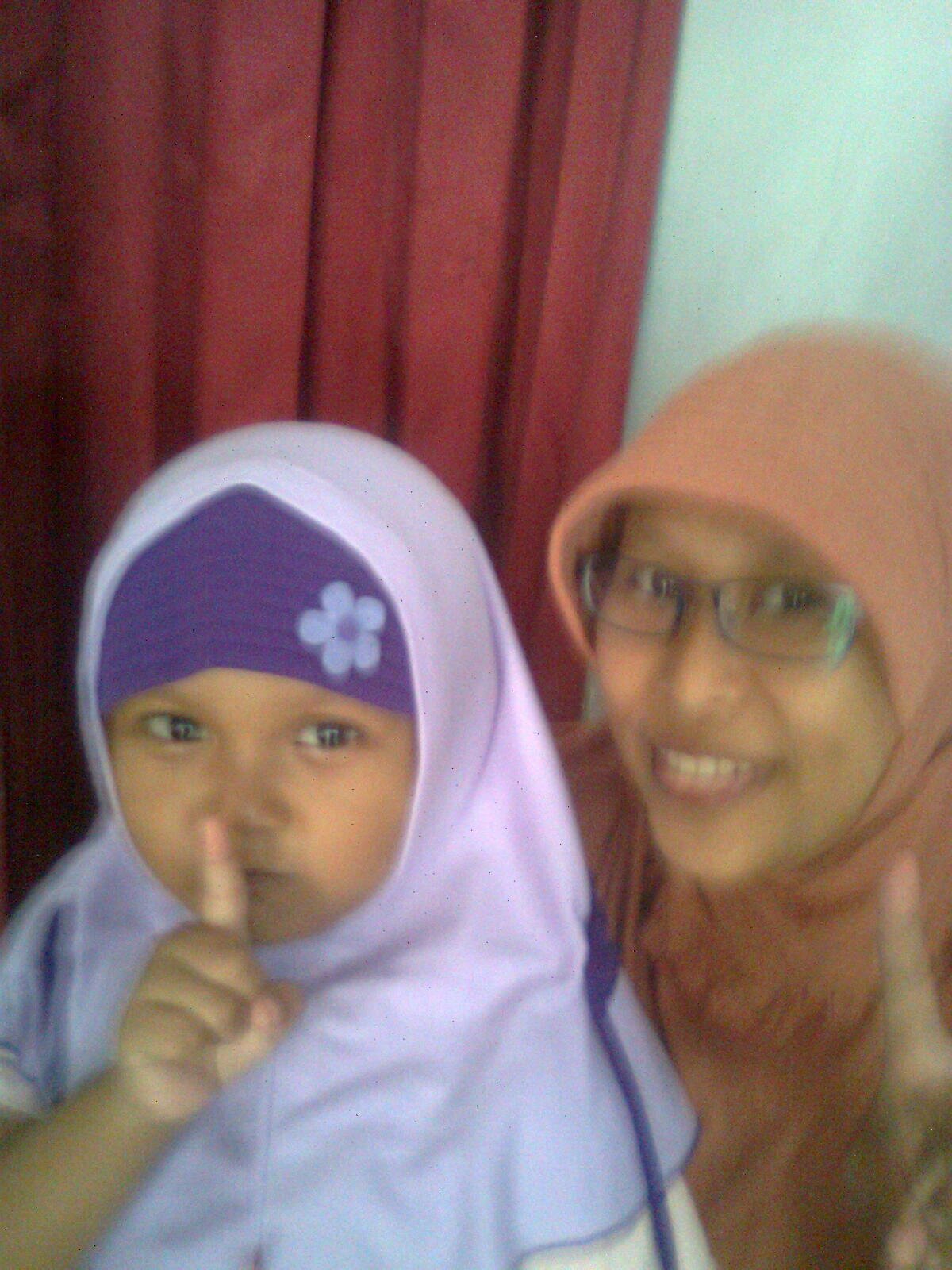 putri_fana's profile picture. IPA 2 (Einsteinlaclass) |Proud to be sparkling muslimah with jilbab|Biarkan aku jadi perindu yang tabah ^_^