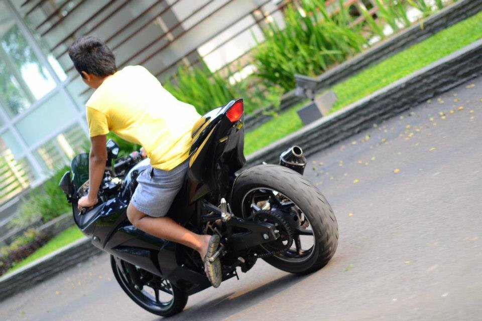 Ofc Twitter of Hariis | Follback? Just mention | Follow juga @RusdhaRiis | Get retweet for me! |