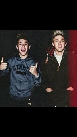 ♥♥FOLLOW @BURPHORAN  because she gave you this free follow and she follows backkk toooo xxx Hope you have a great day and get fave/5 xx ♥♥
