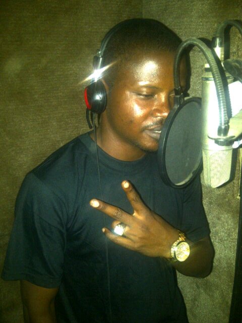 Am from ika south,raise in warri city Delta State.Nigeria.Studied Mass Communication and Now Rapper