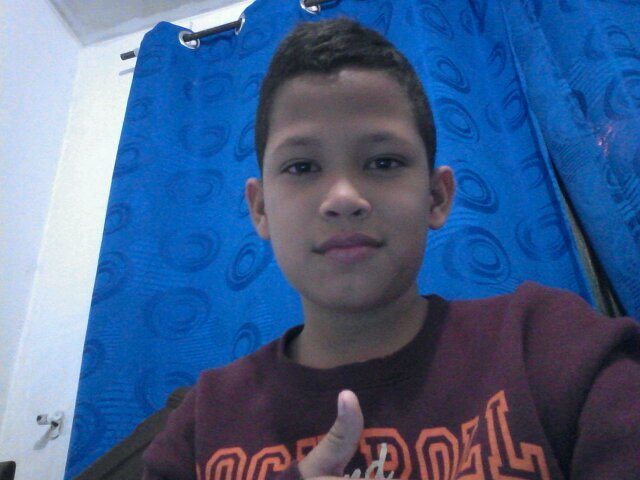 alejand80194338's profile picture. trabajador en chef