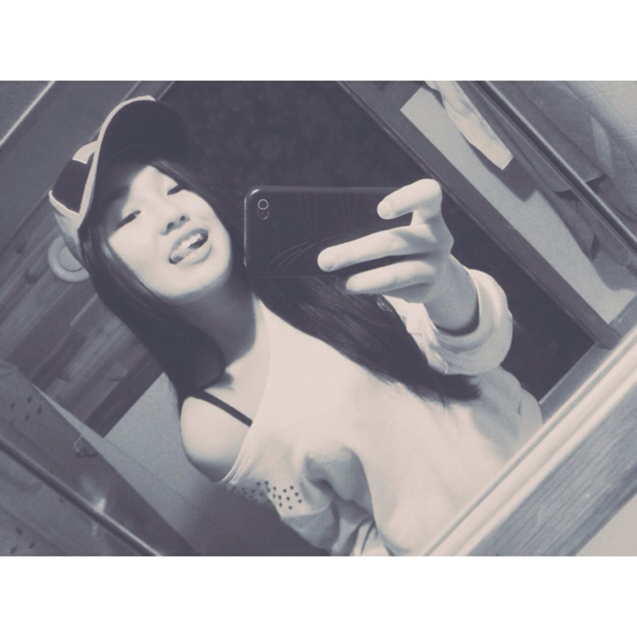 wynter_hudson's profile picture. canadaaaa. 17 | mb winterpeg. | asian& native | lovess tweeting