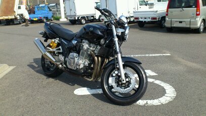 MotorcycleT's profile picture. 大阪市で印刷関連業。バイク用のアカウント。07'のXJR1300。無言でのフォローお許し下さい。