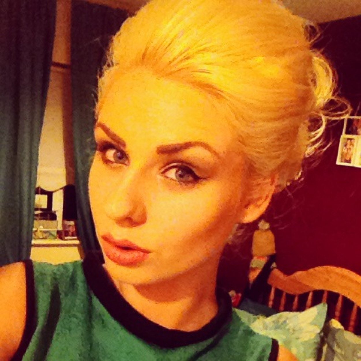 LaurenOC2's profile picture. ✌️