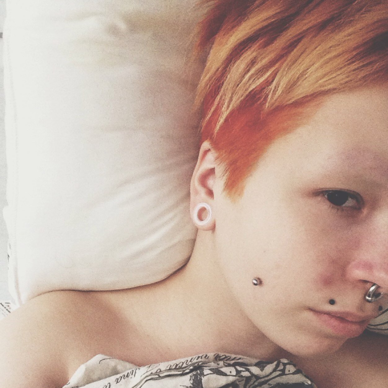 Ett redd lite vesen som er bifil og transseksuell. Aksepter meg eller gå din vei.