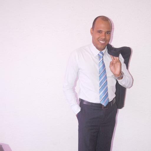 presidente da associação DA' VISÃO, empresario, bacharel em direito.