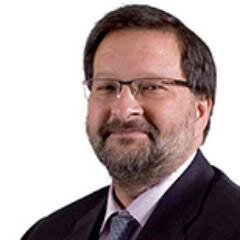 Maestro, afiliado a FSIE, Sindicato profesionales enseñanza concertada, privada y atención a discapacidad. Miembro Permanente Consejo Escolar Estado.