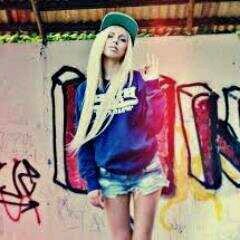 Just a girl wanting to have fun. Dance is my life, cheerleander for a long time. Follow me because I'm cool