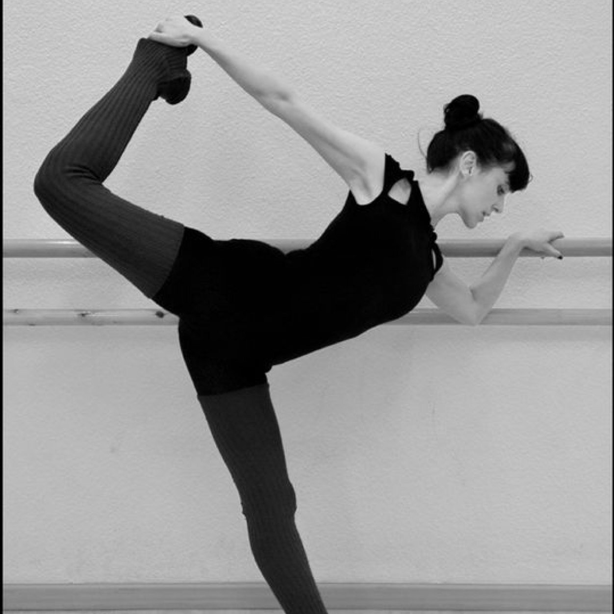 EliCasasLEscola's profile picture. Bailarina,coreógrafa,profesora de danza. Directora de Eli Casas dansa:modern jazz, hip hop, teatro musical, flamenco...
BAILAR ES VIVIR EN MOVIMIENTO...