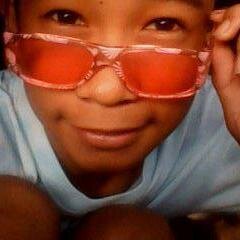 Im just a simple kid. I love to do watching. surfing, eating and most importantly is to jamming with friends..