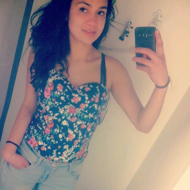 talves no seas tan perfecto pero eres todo lo q quiero (: