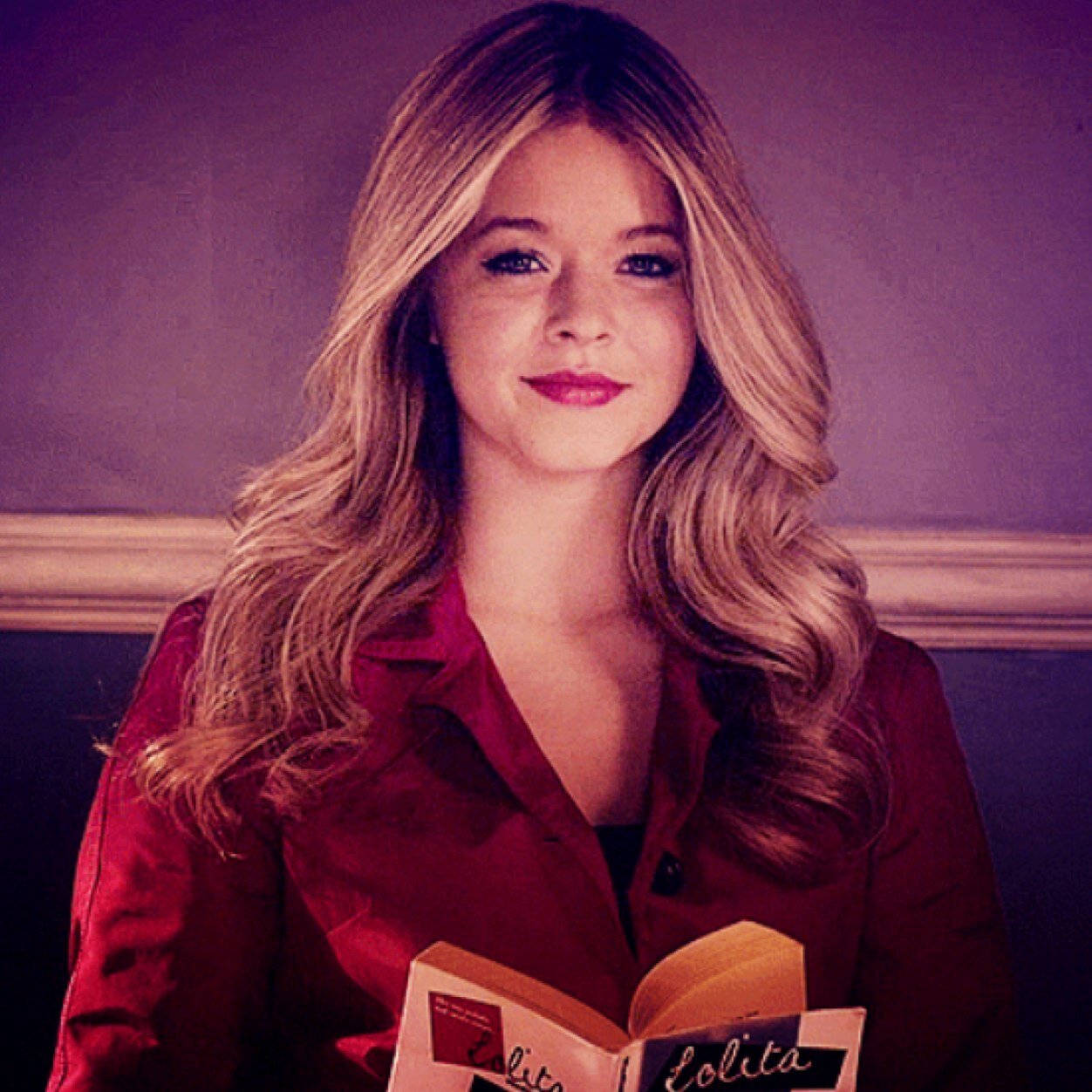 Pretty Little Liars returns until June 10! Team Ezria forever!