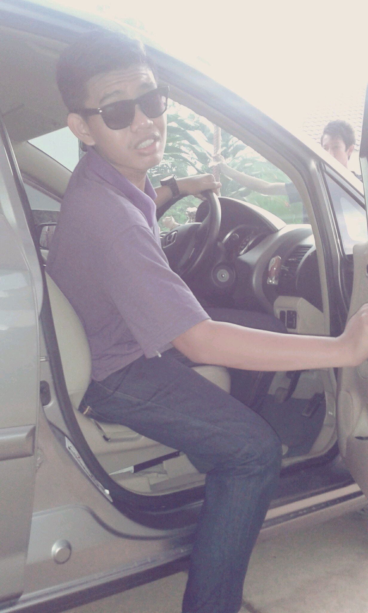 ariesaputraaa's profile picture. follback just mention {} thx for follow me:)