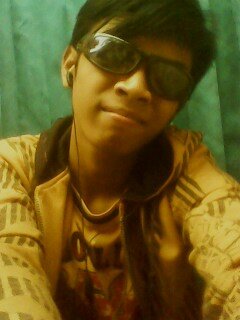 hii my name is iqbal amarulloh follow me ok friends ... and me follow back you ... thank's