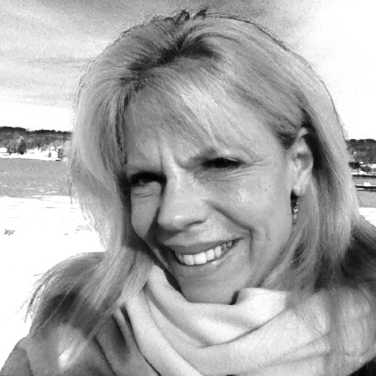 ellenpa09582806's profile picture. Love Real Estate