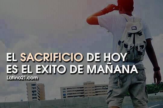 vive tu la vida siendo tu mismo no en base a otra persona