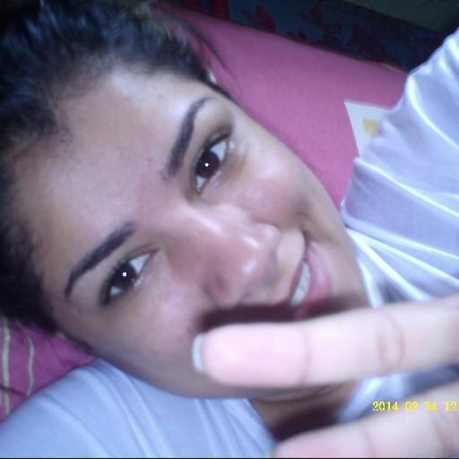 Valorizo quem me ama# O resto éé REsTO!
Facebook: http://t.co/tdQeSFHspO