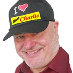 Ich denke oft an alte Zeiten,
den rockigen 60-ern, den flotten 70-ern, 
den merkwürdigen 80-ern, den verstörten 90-ern usw.