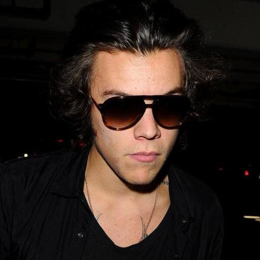 Follow me and I follow back! ♥